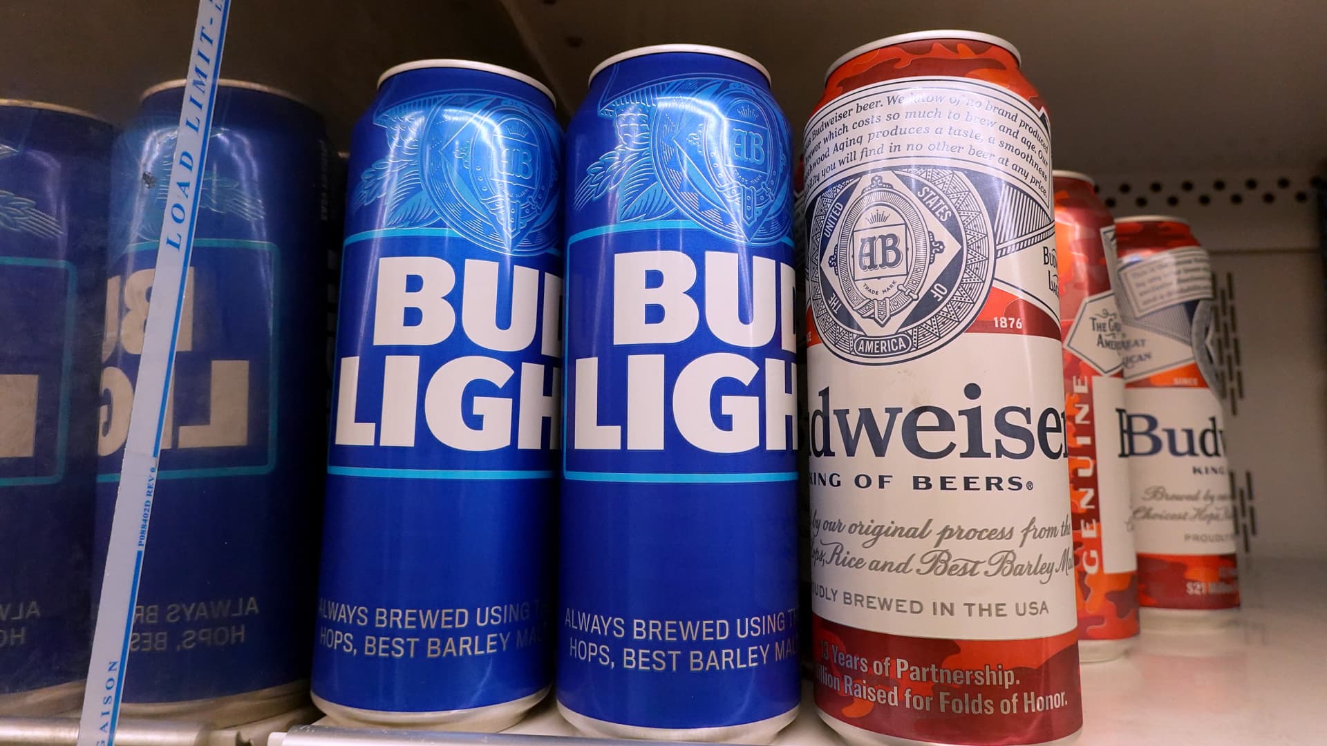Beer market isolated from supply chain woes, Budweiser owner says