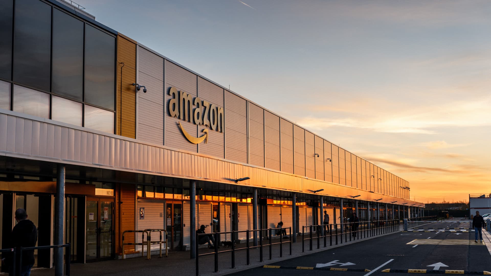 Amazon France Logistique fined for 'intrusive' employee surveillance