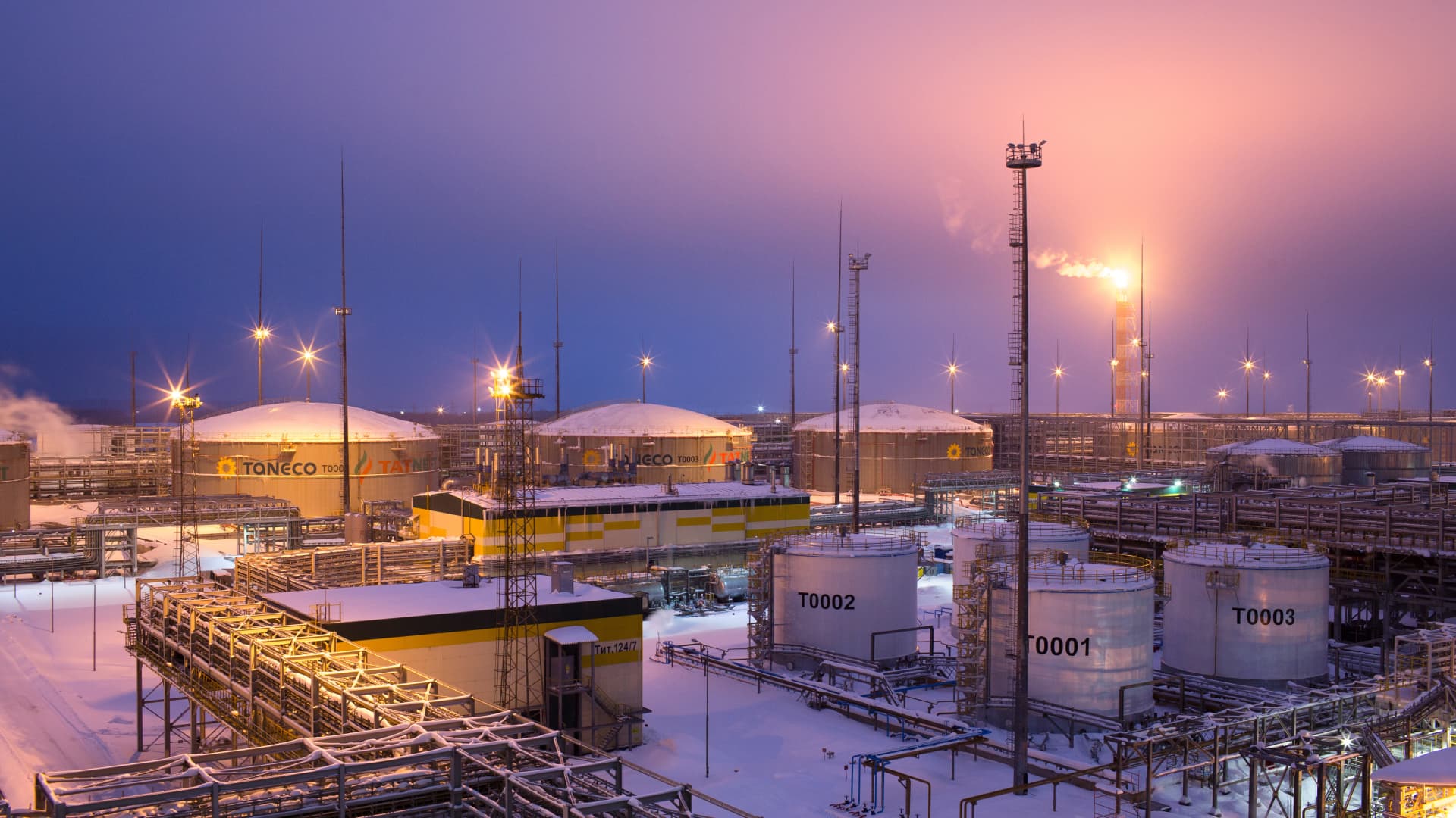 Oil prices climb to five-month high on escalating Middle East tensions